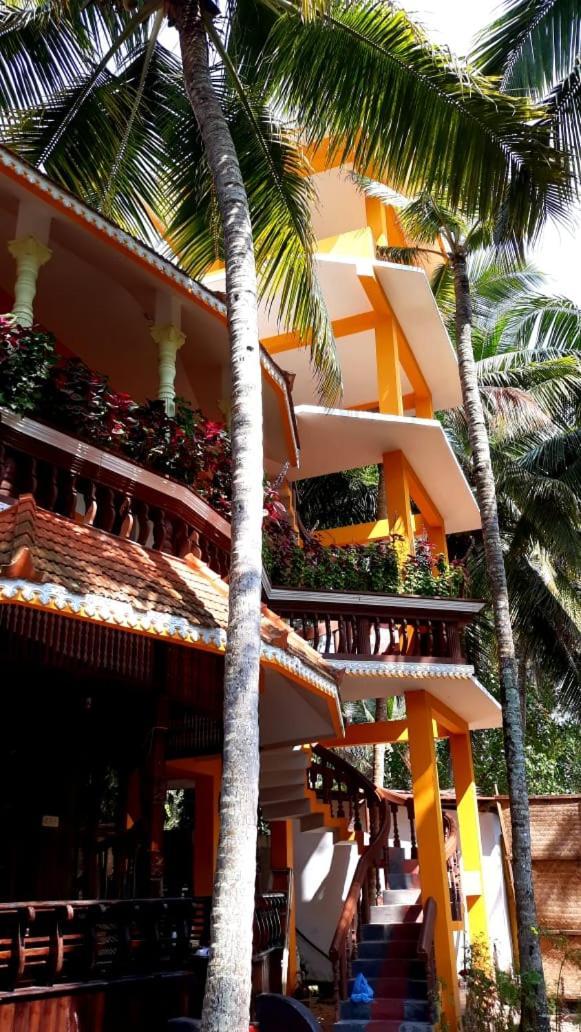 Thriphala Ayurveda Yoga ashram Apartment Thiruvananthapuram Bagian luar foto